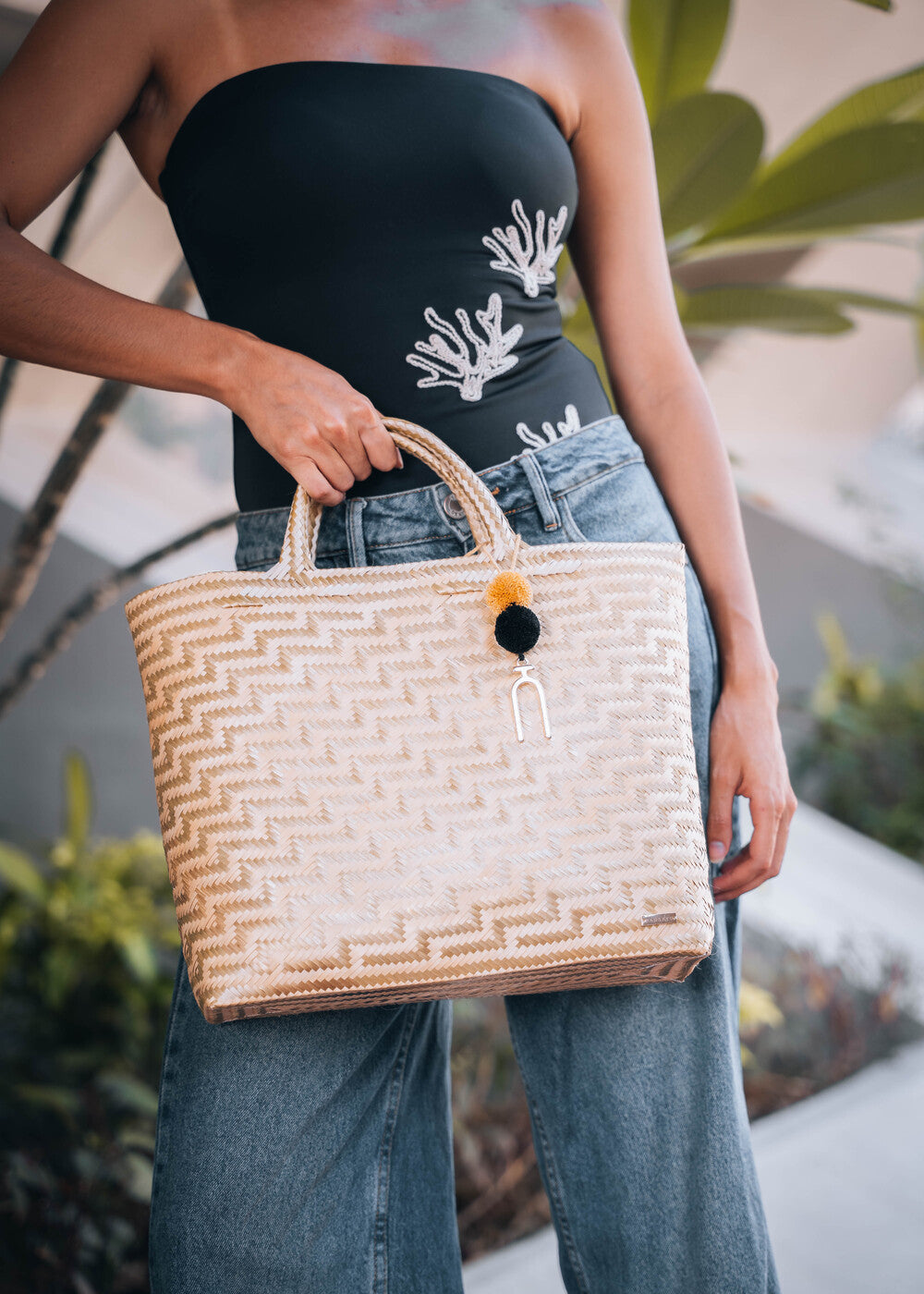 Manna tote bag